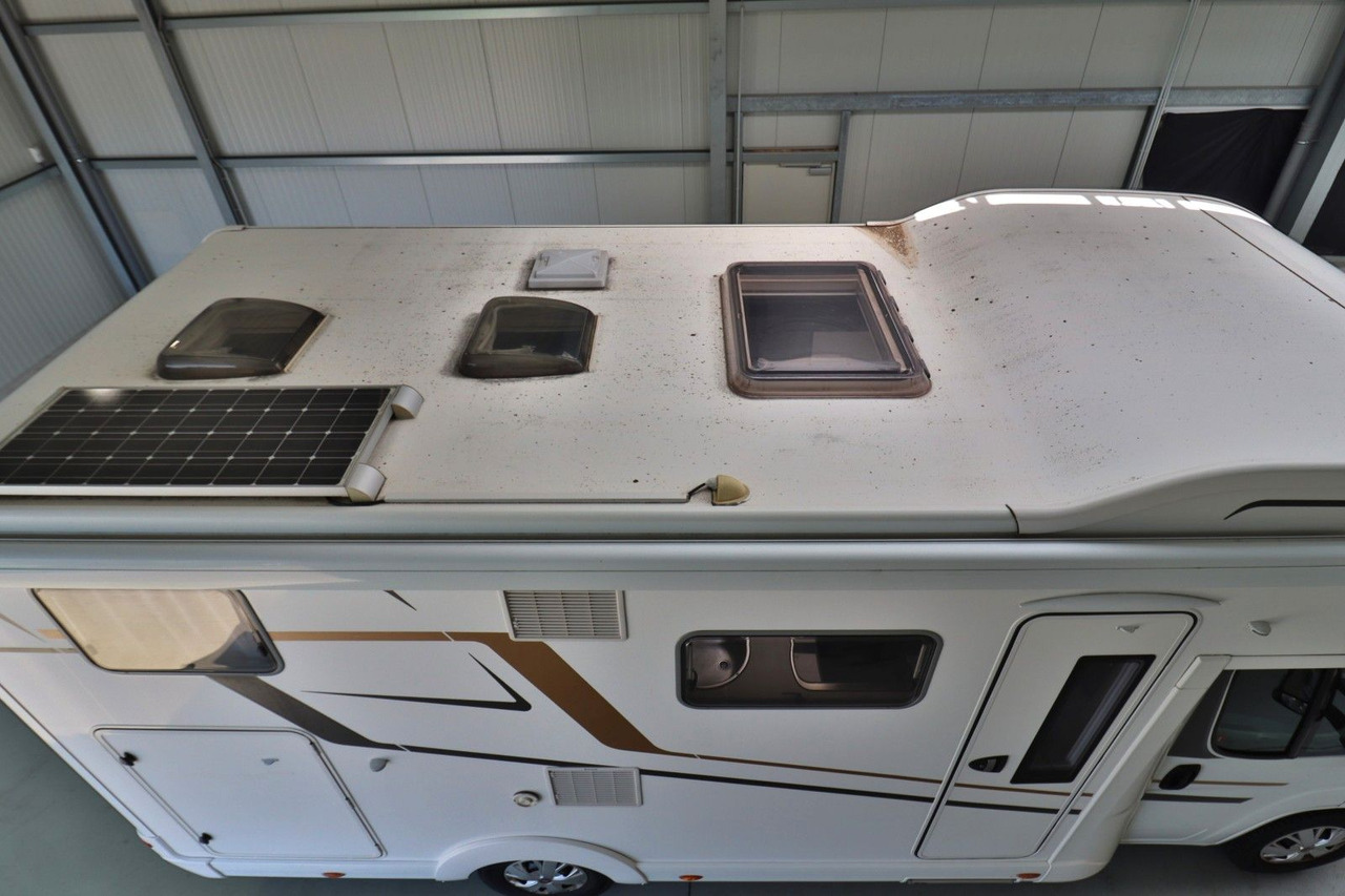 Eura Mobil Activa One 690 HB/Festbett/Garage/Klima/Solar - Алковен кемпер: снимка 4 Eura Mobil Activa One 690 HB/Festbett/Garage/Klima/Solar - Алковен кемпер: снимка 4