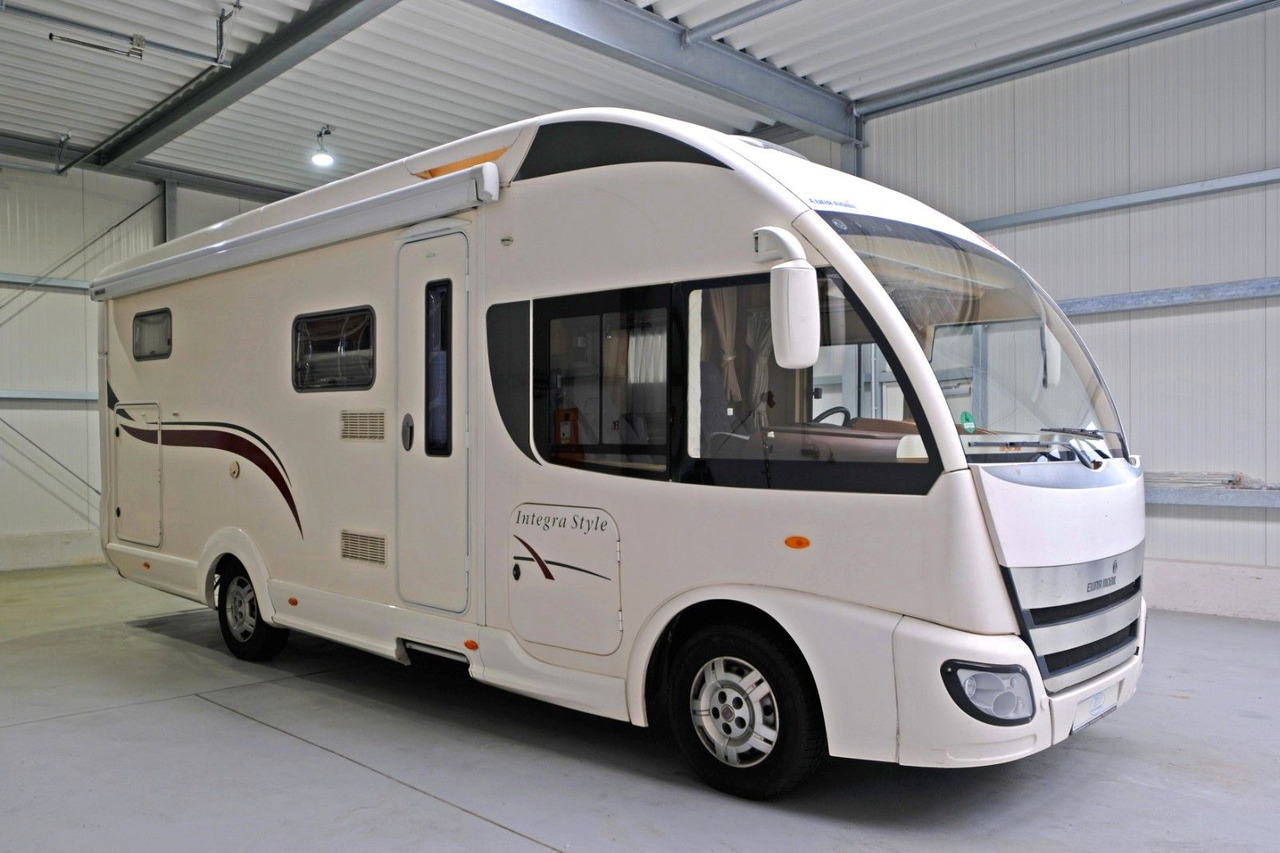 Eura Mobil Integra Style IS 700 EB/Einzelbetten+Hubbett - Интегриран кемпер: снимка 1 Eura Mobil Integra Style IS 700 EB/Einzelbetten+Hubbett - Интегриран кемпер: снимка 1
