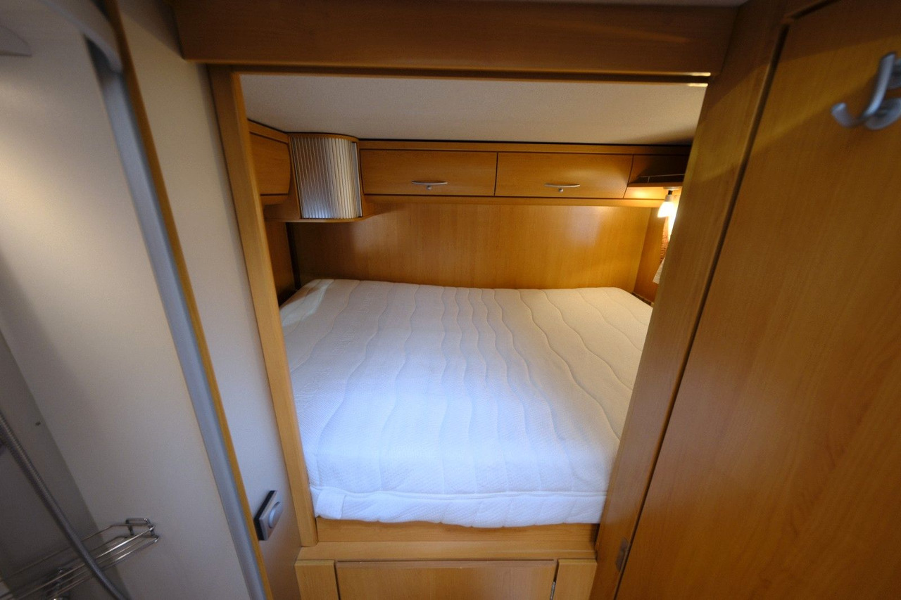 Полуинтегриран кемпер Frankia T 740 BD/Festbett/Garage/Klima/Solar/158 PS: снимка 10