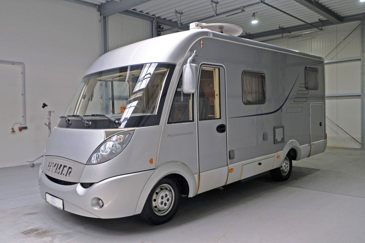 HYMER / ERIBA / HYMERCAR B 514 CL/Festbett+Hubbett/Garage/Klima/Markise - Интегриран кемпер: снимка 2 HYMER / ERIBA / HYMERCAR B 514 CL/Festbett+Hubbett/Garage/Klima/Markise - Интегриран кемпер: снимка 2