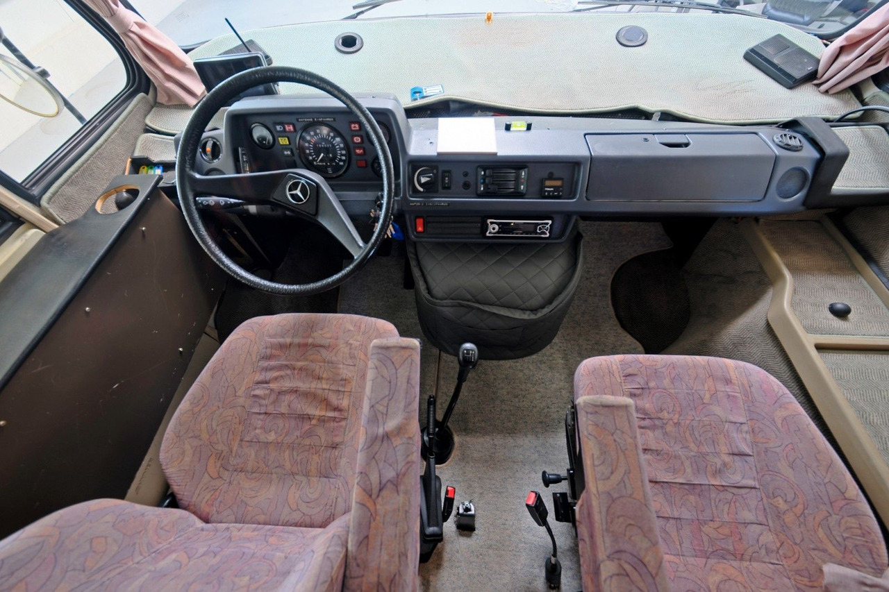 HYMER / ERIBA / HYMERCAR S 700/Festbett+Hubbett/Standklima/Markise - Интегриран кемпер: снимка 5 HYMER / ERIBA / HYMERCAR S 700/Festbett+Hubbett/Standklima/Markise - Интегриран кемпер: снимка 5