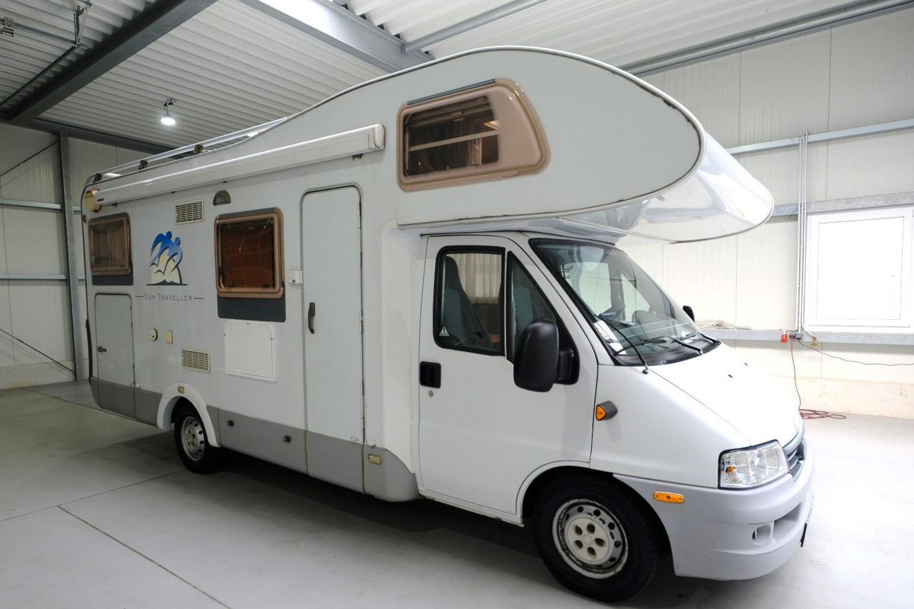 Knaus Sun Traveller 658 LG/Festbett/ DPF Grün/Garage - Алковен кемпер: снимка 1 Knaus Sun Traveller 658 LG/Festbett/ DPF Grün/Garage - Алковен кемпер: снимка 1