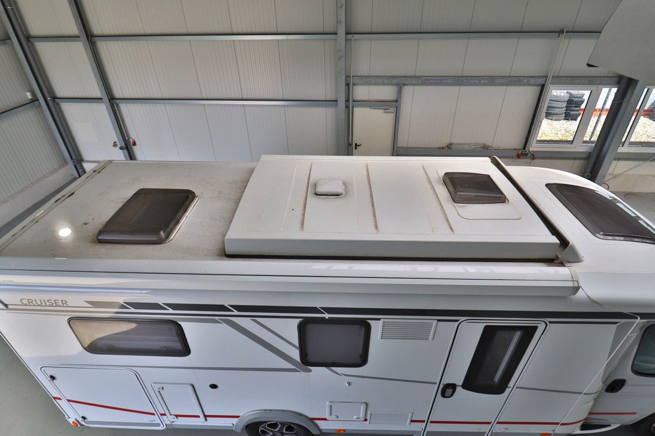 LMC Cruiser 732G/Automatik/Einzelbetten+Aufstelldach - Полуинтегриран кемпер: снимка 4 LMC Cruiser 732G/Automatik/Einzelbetten+Aufstelldach - Полуинтегриран кемпер: снимка 4