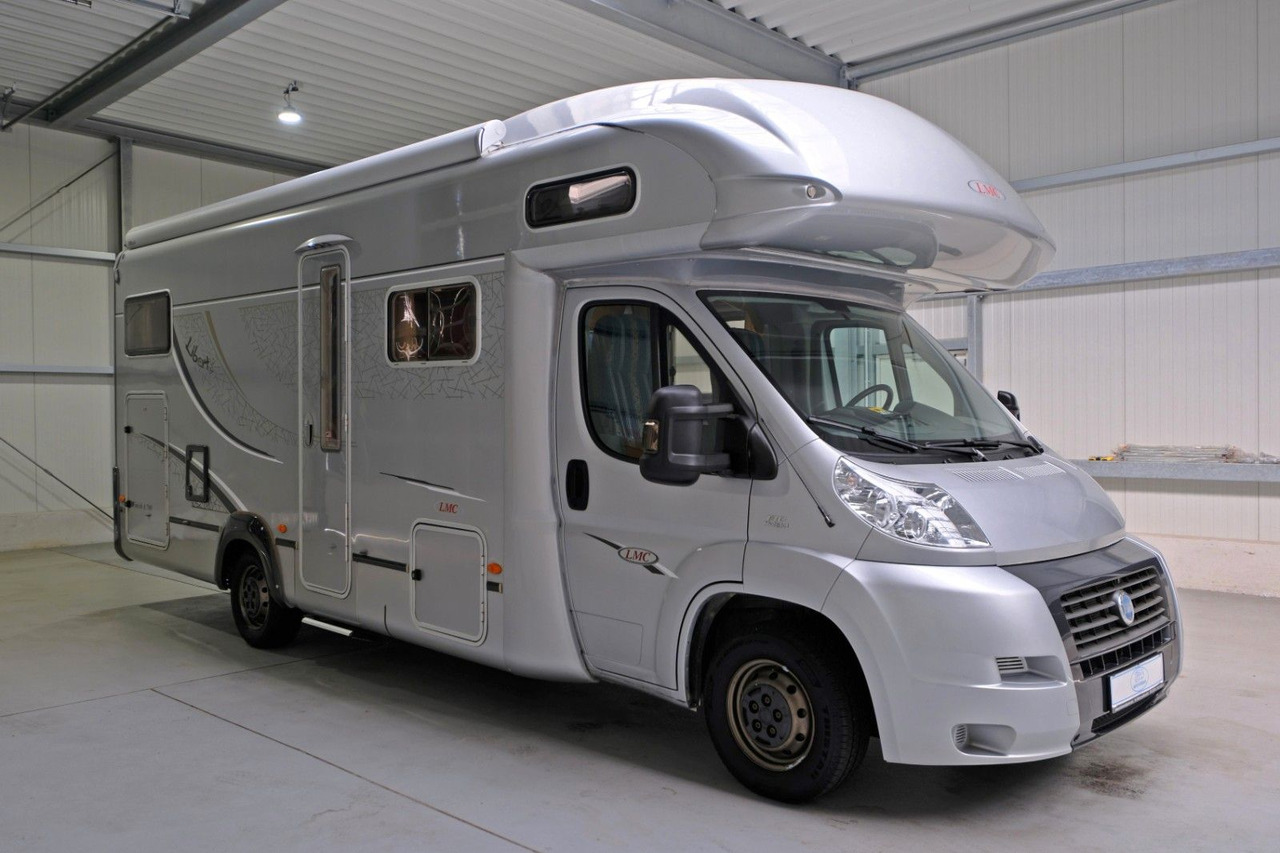 LMC Liberty A 700 G/ Festbett/Garage/6 Schlafplätze - Алковен кемпер: снимка 1 LMC Liberty A 700 G/ Festbett/Garage/6 Schlafplätze - Алковен кемпер: снимка 1