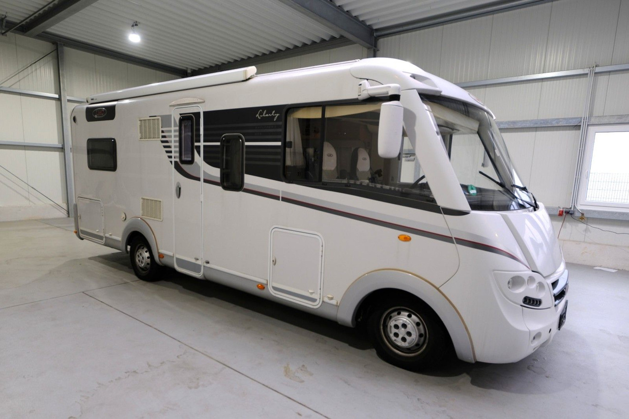 LMC Liberty Explorer I 665 G/Festbett+Hubbett/Solar - Интегриран кемпер: снимка 2 LMC Liberty Explorer I 665 G/Festbett+Hubbett/Solar - Интегриран кемпер: снимка 2