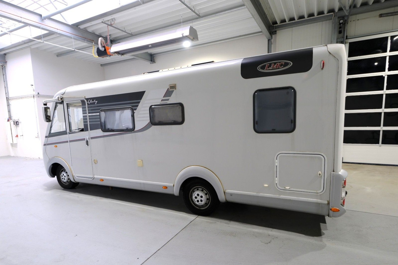 LMC Liberty Explorer I 665 G/Festbett+Hubbett/Solar - Интегриран кемпер: снимка 4 LMC Liberty Explorer I 665 G/Festbett+Hubbett/Solar - Интегриран кемпер: снимка 4