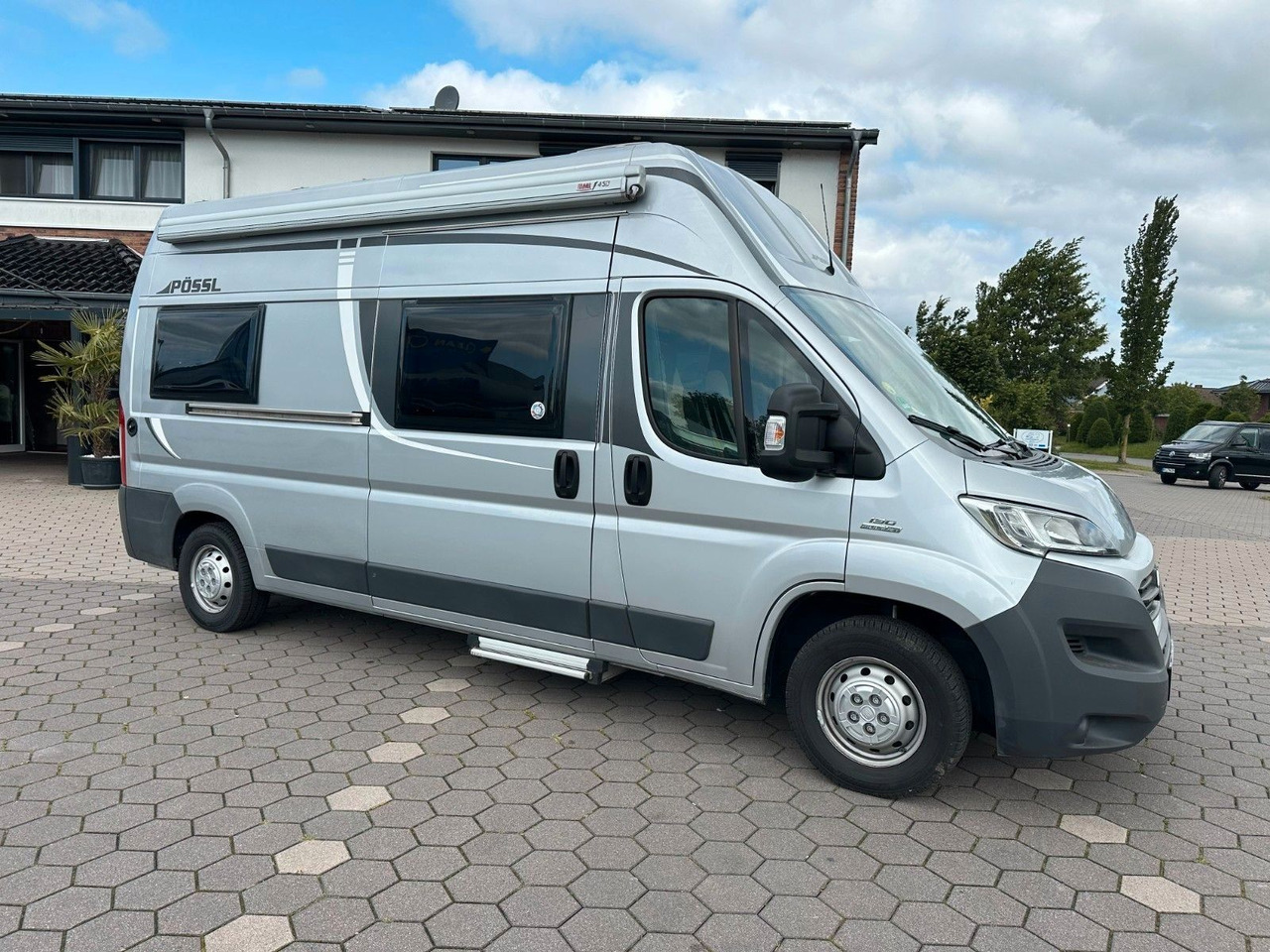 Pössl Roadstar 600 L Revolution/Festbett+Hubbett/TOP - Кемпер ван: снимка 2 Pössl Roadstar 600 L Revolution/Festbett+Hubbett/TOP - Кемпер ван: снимка 2
