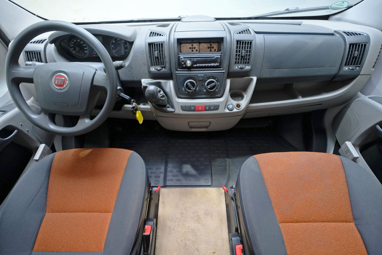 Rimor Europeo 95P/1.Hand/Einzelbetten/Garage/Klima - Полуинтегриран кемпер: снимка 5 Rimor Europeo 95P/1.Hand/Einzelbetten/Garage/Klima - Полуинтегриран кемпер: снимка 5