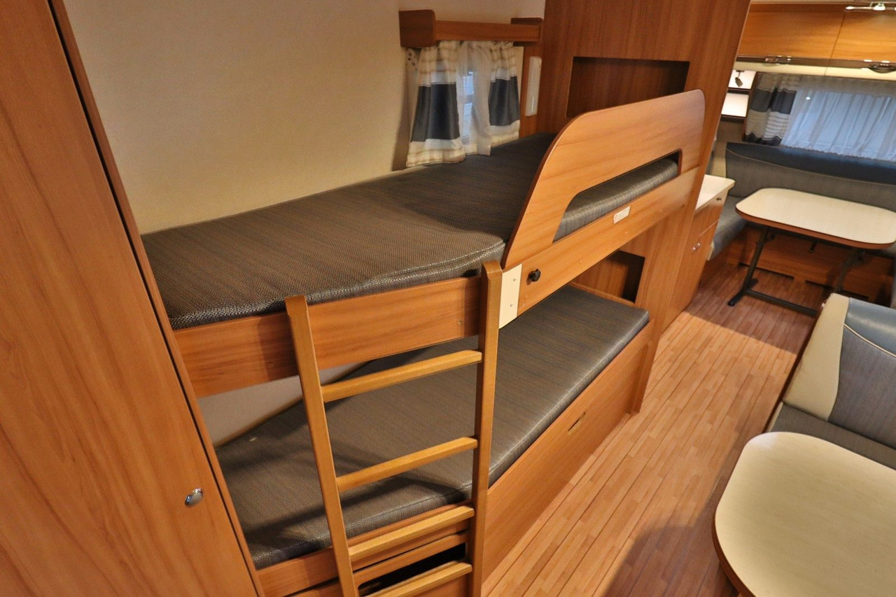 Каравана Weinsberg CarOne 740 UDF/Festbett+Etagenbetten/Mover Weinsberg CarOne 740 UDF/Festbett+Etagenbetten/Mover: снимка 17