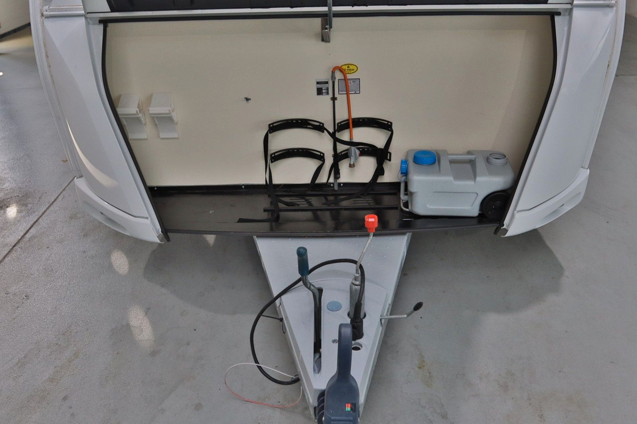 Каравана Weinsberg CarOne 740 UDF/Festbett+Etagenbetten/Mover Weinsberg CarOne 740 UDF/Festbett+Etagenbetten/Mover: снимка 6