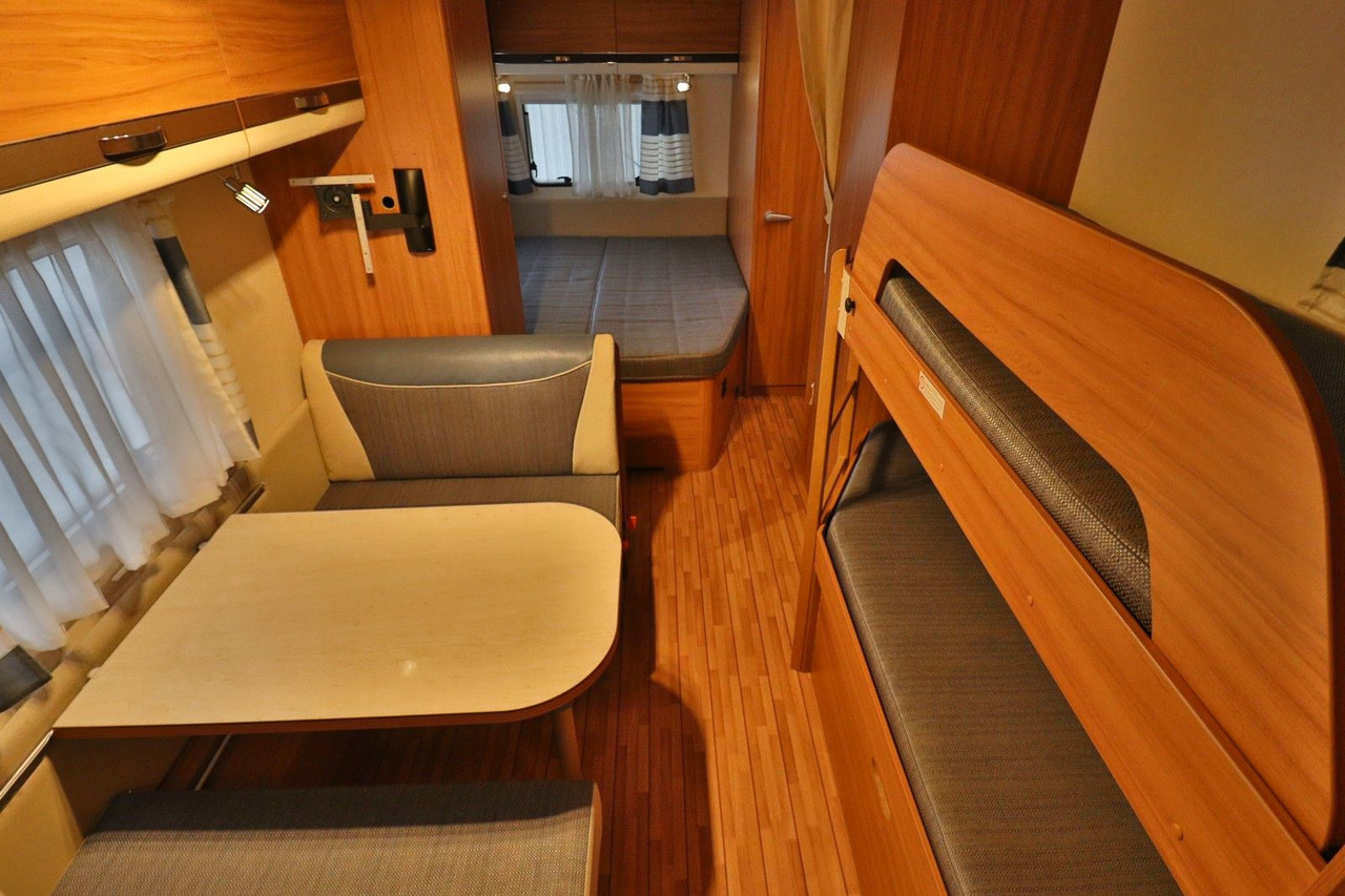 Каравана Weinsberg CarOne 740 UDF/Festbett+Etagenbetten/Mover Weinsberg CarOne 740 UDF/Festbett+Etagenbetten/Mover: снимка 14