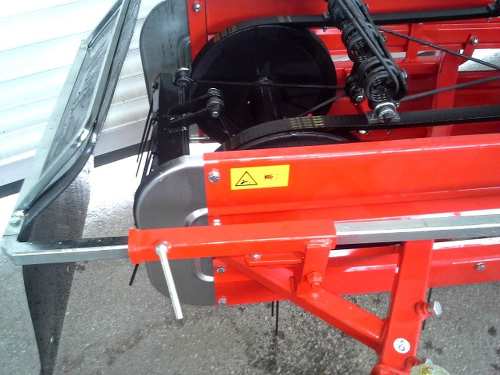 Molon M 210/4 Reform (20601) - Гребло/ Сенообръщачка: снимка 2 Molon M 210/4 Reform (20601) - Гребло/ Сенообръщачка: снимка 2