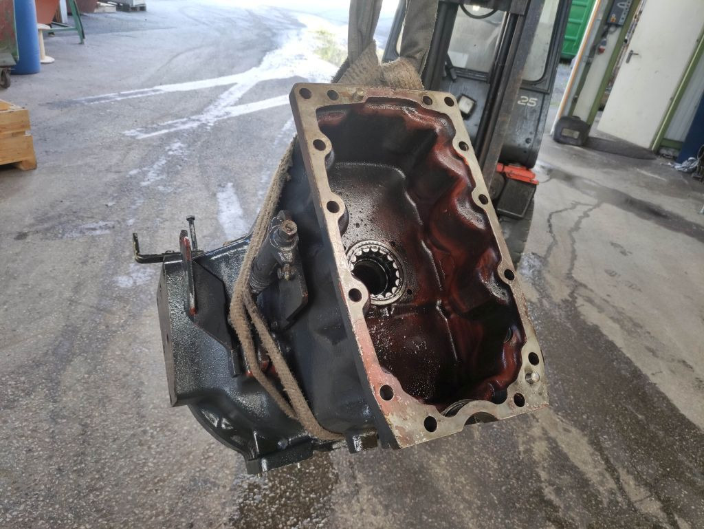 Lindner Geotrac 100 Ausschlachtteile (15669) - Резервни части за Трактор: снимка 3 Lindner Geotrac 100 Ausschlachtteile (15669) - Резервни части за Трактор: снимка 3