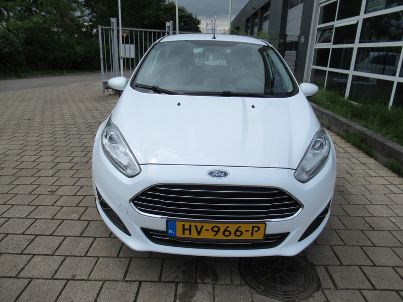 Ford Fiesta 1.0 EcoBoost 74KW Titanium 5-deurs - Хечбек: снимка 4 Ford Fiesta 1.0 EcoBoost 74KW Titanium 5-deurs - Хечбек: снимка 4