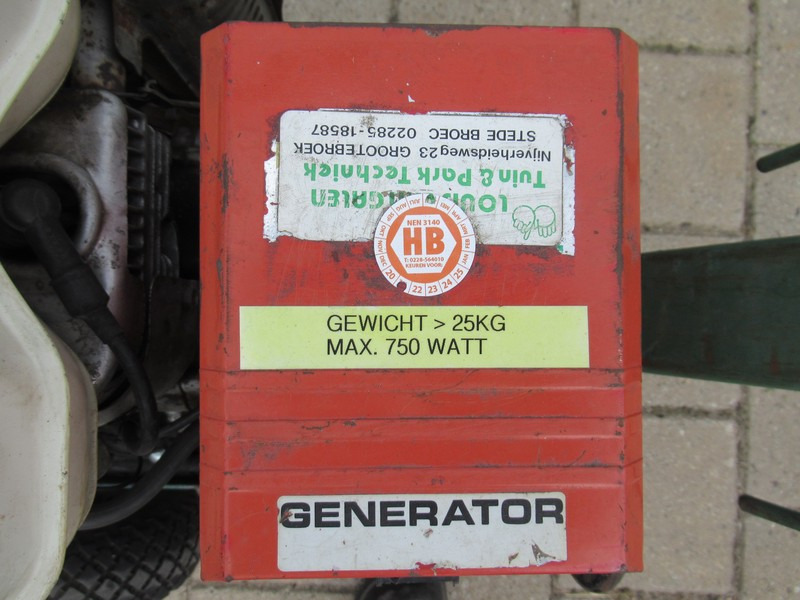 Honda Aggregaat 750 Generator 750W / 220V - Електрогенератор: снимка 3 Honda Aggregaat 750 Generator 750W / 220V - Електрогенератор: снимка 3