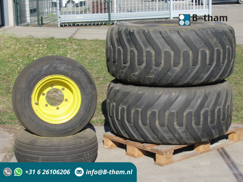 John Deere 5515V NOKIAN 550/60R22.5 + Voor Banden + Velg - Комплект колела за Малък трактор: снимка 1 John Deere 5515V NOKIAN 550/60R22.5 + Voor Banden + Velg - Комплект колела за Малък трактор: снимка 1