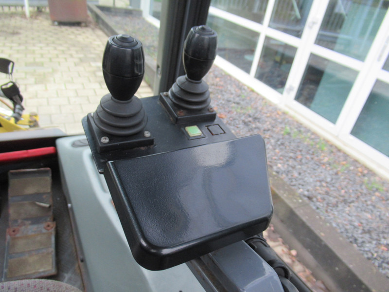 Мотометачна машина LM TRAC 286 Werktuigdrager ( zonder Borstel arm ): снимка 10