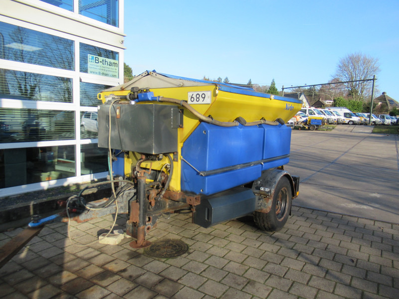 NIDO Stratos B17KR-21 AWCLN-350 1,7m3 + 850 L. Salzstreuer Saltspreader Zoutstrooier - Машина за разпръскване на сол/ Пясък: снимка 3 NIDO Stratos B17KR-21 AWCLN-350 1,7m3 + 850 L. Salzstreuer Saltspreader Zoutstrooier - Машина за разпръскване на сол/ Пясък: снимка 3