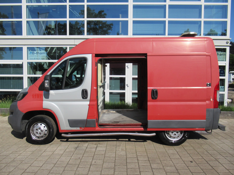 Peugeot Boxer 330 2.0 HDI 81KW L1H2 Pro AIRCO - Klima - Малък ван: снимка 3 Peugeot Boxer 330 2.0 HDI 81KW L1H2 Pro AIRCO - Klima - Малък ван: снимка 3