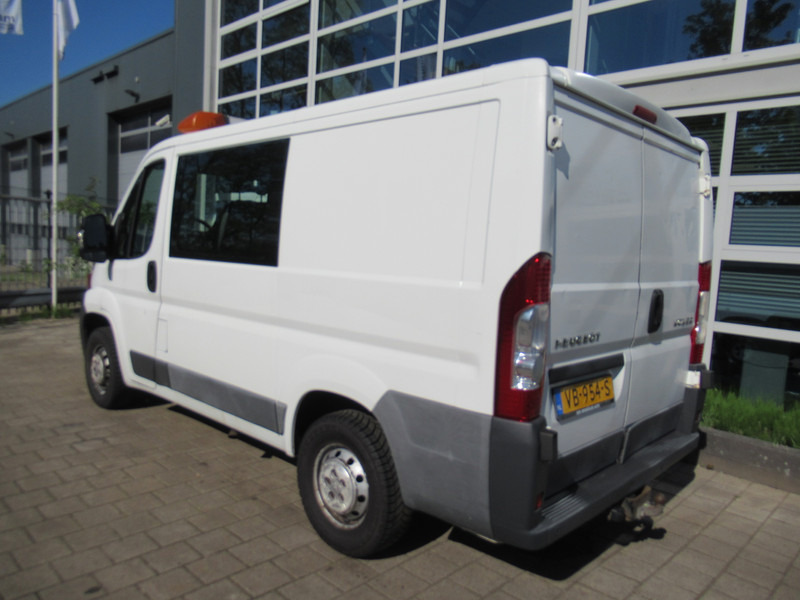 Peugeot Boxer 330 2.2 HDI 96KW L1H1 DOKA Dubbelcabine AIRCO P+ - Малък ван, Бус с двойна кабина: снимка 3 Peugeot Boxer 330 2.2 HDI 96KW L1H1 DOKA Dubbelcabine AIRCO P+ - Малък ван, Бус с двойна кабина: снимка 3