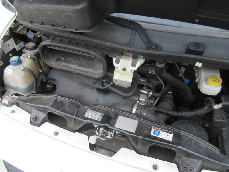 Малък ван Peugeot Boxer 330 3.0 HDI 116KW L1H1 P+: снимка 17 Малък ван Peugeot Boxer 330 3.0 HDI 116KW L1H1 P+: снимка 17