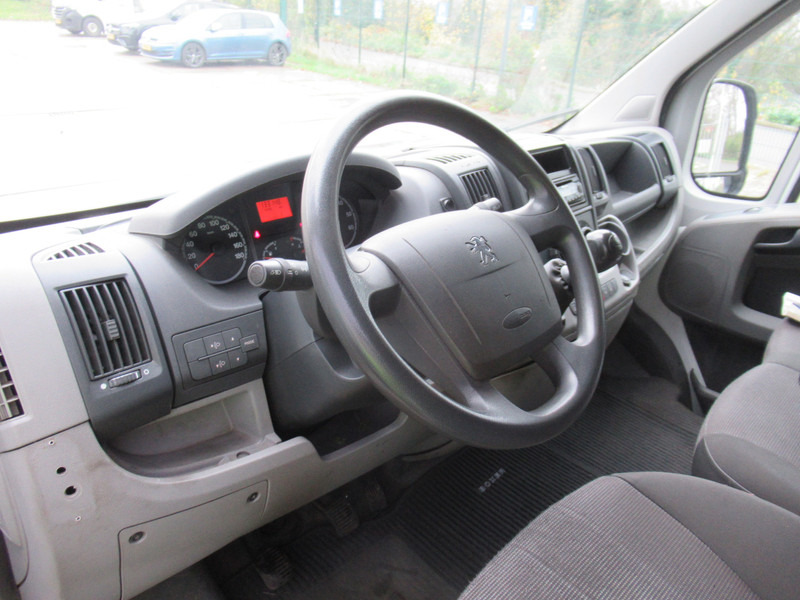 Малък ван Peugeot Boxer 330 3.0 HDI 116KW L1H1 P+: снимка 11 Малък ван Peugeot Boxer 330 3.0 HDI 116KW L1H1 P+: снимка 11