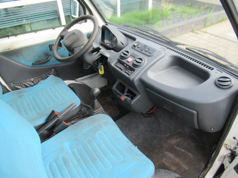 Бус самосвал Piaggio Porter 1.3 Kipper SL ( NO Hydro-unit tipper ): снимка 8 Бус самосвал Piaggio Porter 1.3 Kipper SL ( NO Hydro-unit tipper ): снимка 8