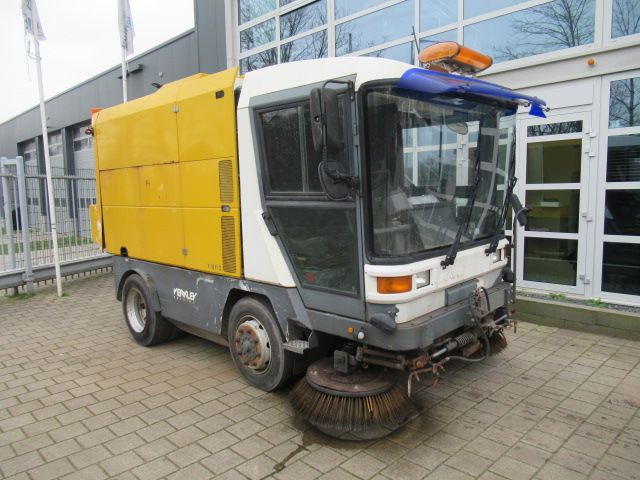 Ravo 5002 580 80km/h - Мотометачна машина: снимка 4 Ravo 5002 580 80km/h - Мотометачна машина: снимка 4