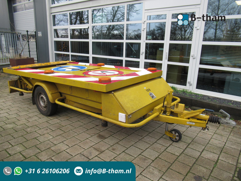 Trias SW15U2B Actiewagen Signaalwagen - Ремарке: снимка 1 Trias SW15U2B Actiewagen Signaalwagen - Ремарке: снимка 1