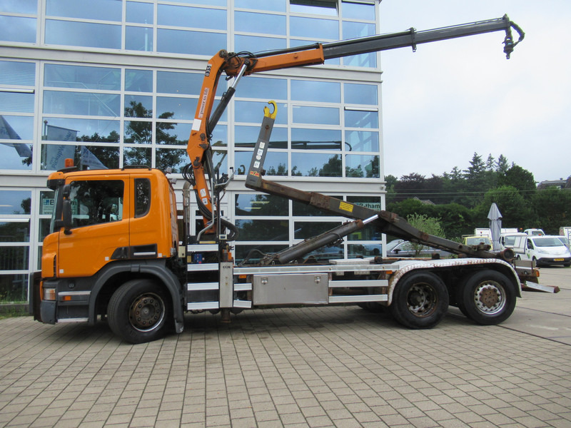 Scania P 320 B 6x2*4 + HMF 835 + HYVA Haakarm - Мултилифт с кука камион, Камион с кран: снимка 3 Scania P 320 B 6x2*4 + HMF 835 + HYVA Haakarm - Мултилифт с кука камион, Камион с кран: снимка 3