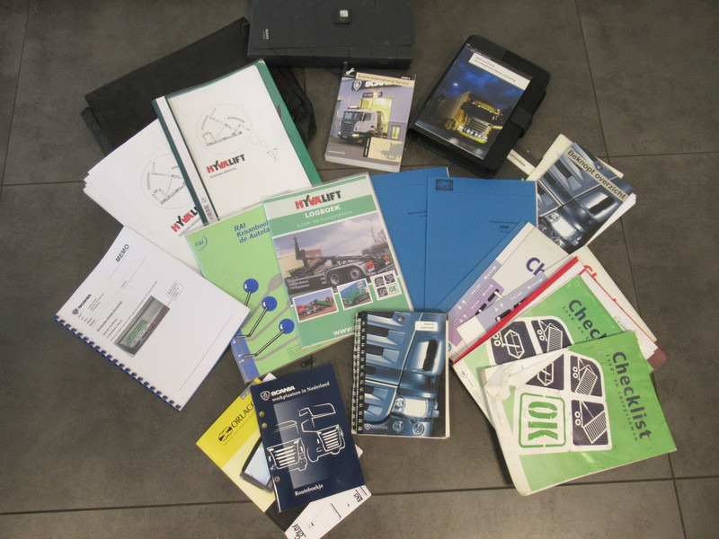 Мултилифт с кука камион, Камион с кран Scania P 320 B 6x2*4 + HMF 835 + HYVA Haakarm: снимка 11