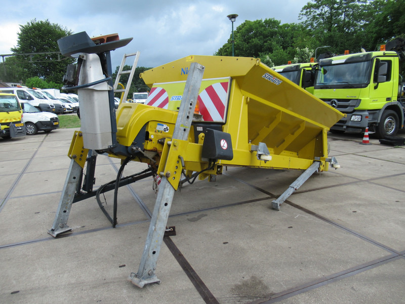 Schmidt NIDO STRATOS B40-36 PAL ROTO-power Salzstreuer Saltspreader Zoutstrooier - Машина за разпръскване на сол/ Пясък: снимка 3 Schmidt NIDO STRATOS B40-36 PAL ROTO-power Salzstreuer Saltspreader Zoutstrooier - Машина за разпръскване на сол/ Пясък: снимка 3