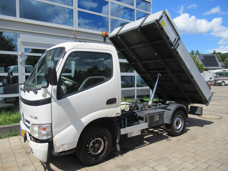 Toyota Dyna 100 3.0 D-4D 80KW Comfort, Kipper VV - Бус самосвал: снимка 3 Toyota Dyna 100 3.0 D-4D 80KW Comfort, Kipper VV - Бус самосвал: снимка 3