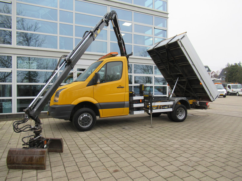 Volkswagen Crafter 50 2.5TDI 80KW HIAB 033 B-2 + Kipper Tipper - Самосвал камион, Камион с кран: снимка 3 Volkswagen Crafter 50 2.5TDI 80KW HIAB 033 B-2 + Kipper Tipper - Самосвал камион, Камион с кран: снимка 3