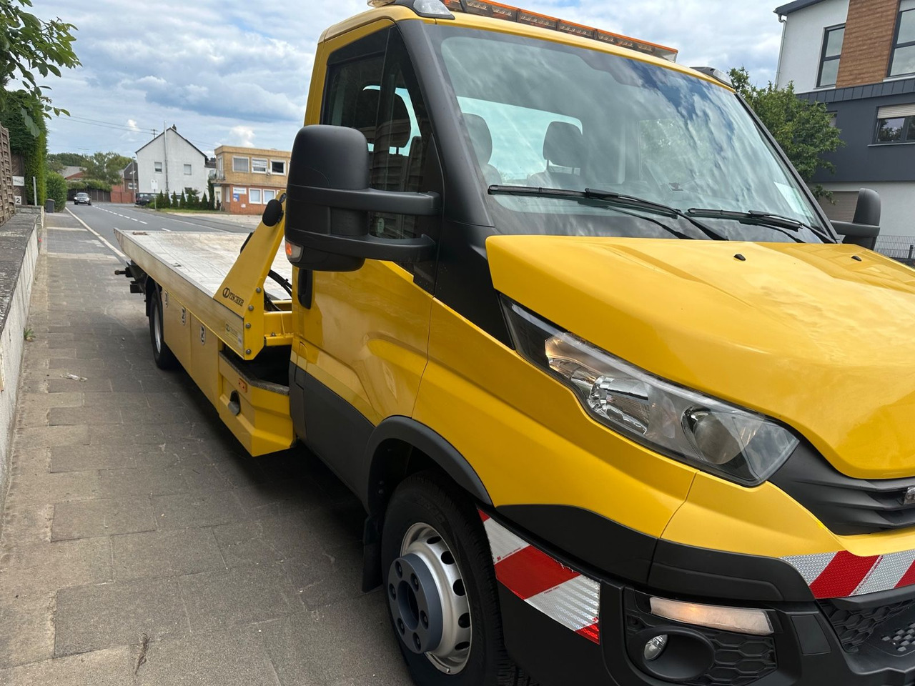 Iveco Daily 70c18 Schiebeplateau/Seilwinde/Funk - Камион пътна помощ: снимка 3 Iveco Daily 70c18 Schiebeplateau/Seilwinde/Funk - Камион пътна помощ: снимка 3