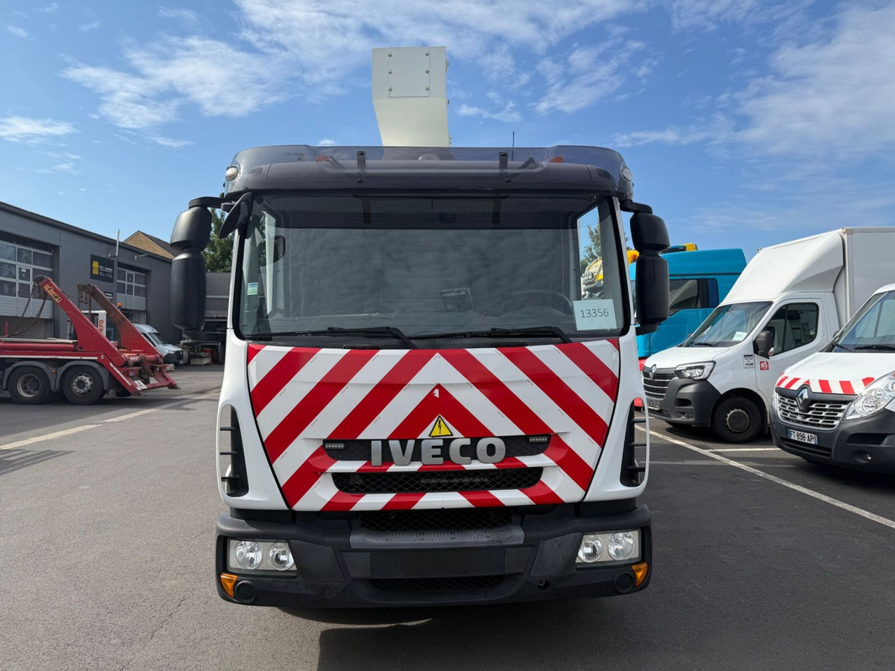 Лизинг на  Iveco Eurocargo 120E18 E5/15m/Comet 151TAL Iveco Eurocargo 120E18 E5/15m/Comet 151TAL: снимка 9