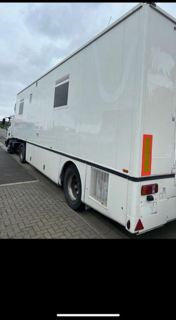 VanHool*WohntrailerProjekt*Aggregat*Wasser - Кемпер: снимка 3 VanHool*WohntrailerProjekt*Aggregat*Wasser - Кемпер: снимка 3