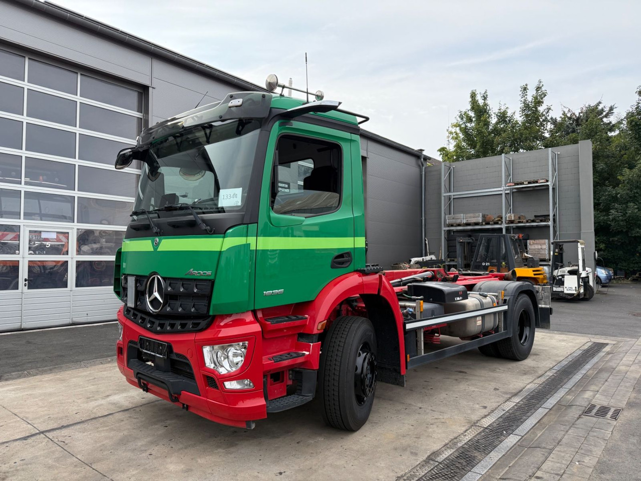 Mercedes-Benz Arocs 1836/10,7L/Hiab Ultima 14S/4x2/Autom./Top - Мултилифт с кука камион: снимка 1 Mercedes-Benz Arocs 1836/10,7L/Hiab Ultima 14S/4x2/Autom./Top - Мултилифт с кука камион: снимка 1