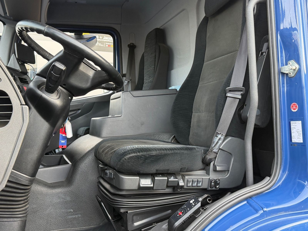 Камион с брезент Mercedes-Benz Atego 1224 Edscha, Plane, Lbw, Ahk, Klima, Autom: снимка 23 Камион с брезент Mercedes-Benz Atego 1224 Edscha, Plane, Lbw, Ahk, Klima, Autom: снимка 23