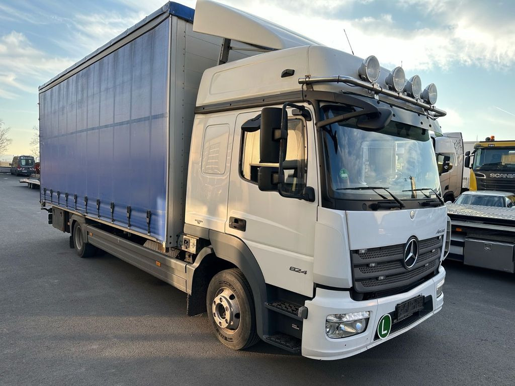 Mercedes-Benz Atego 824 Top-Ausstattung*Plane-Pritsche*Top - Камион с брезент: снимка 1 Mercedes-Benz Atego 824 Top-Ausstattung*Plane-Pritsche*Top - Камион с брезент: снимка 1