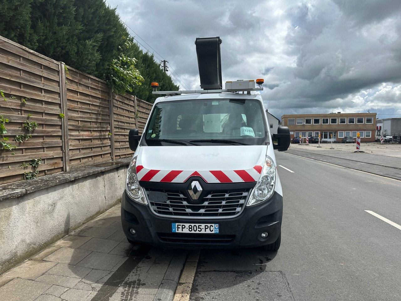 Renault Master III Steiger/11,2m/3,5t/Klubb K26/Klima - Автовишка: снимка 2 Renault Master III Steiger/11,2m/3,5t/Klubb K26/Klima - Автовишка: снимка 2