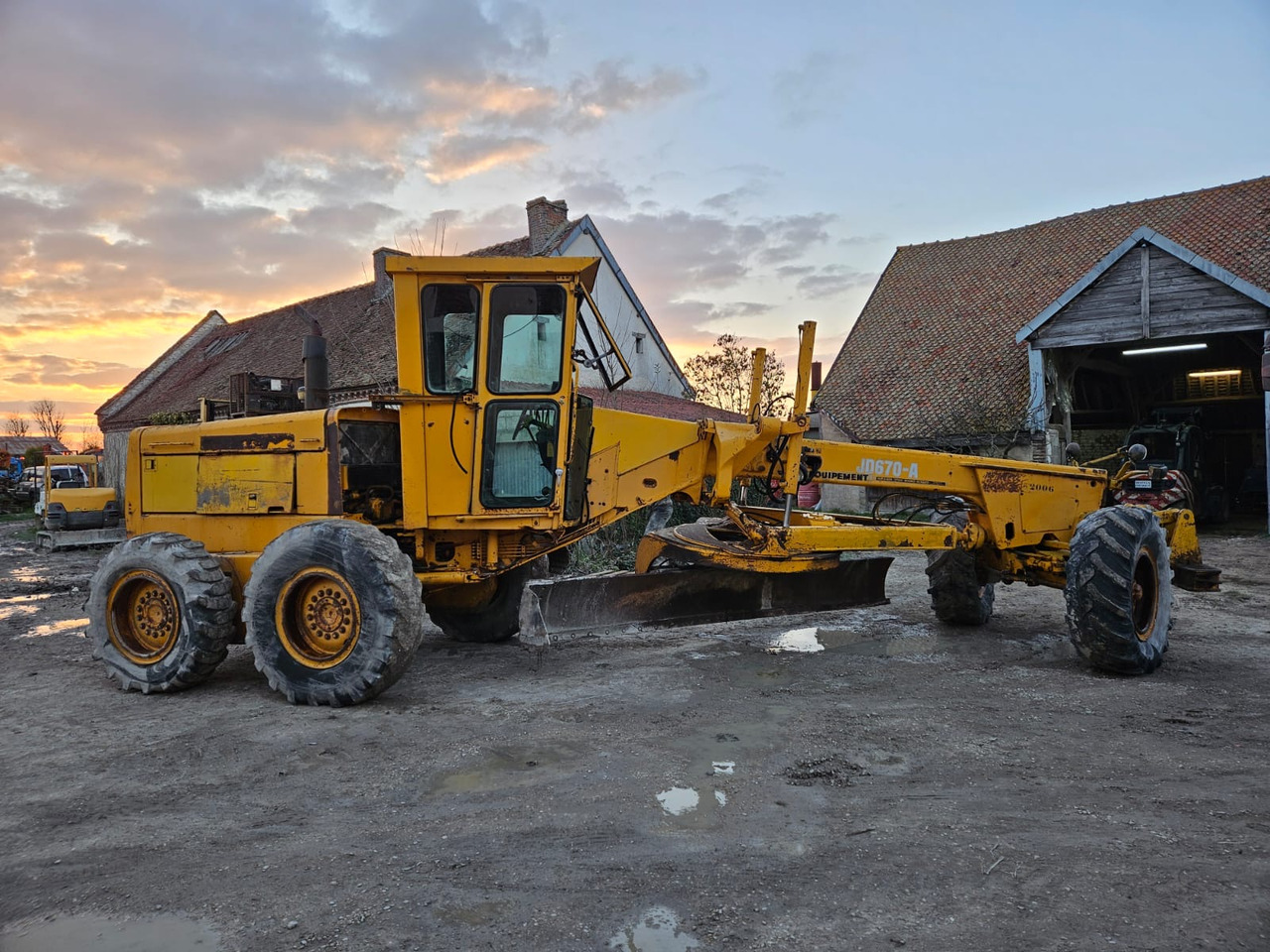 JOHN JD670-A - Грейдер: снимка 2 JOHN JD670-A - Грейдер: снимка 2