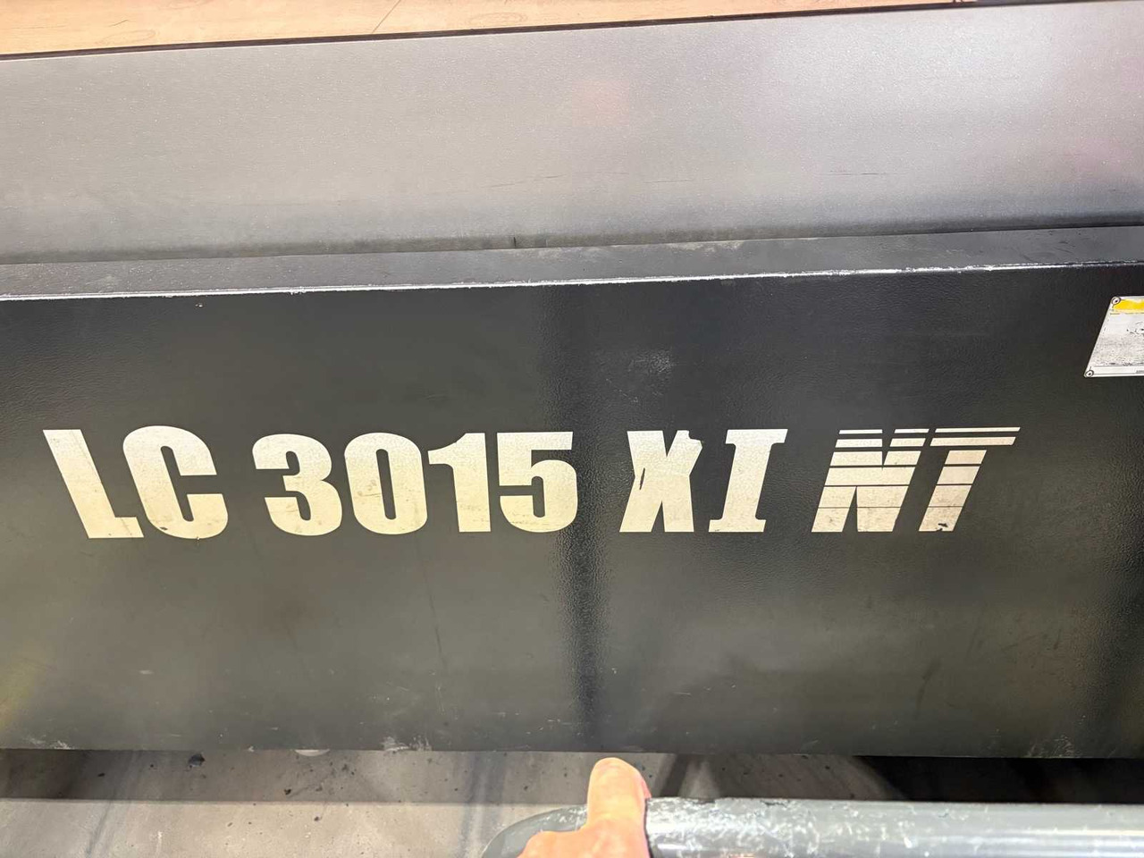 CNC Controlled CO2 Laser Cutting Machine Amada LC 3015 X1 NT - Металообработваща машина: снимка 5 CNC Controlled CO2 Laser Cutting Machine Amada LC 3015 X1 NT - Металообработваща машина: снимка 5