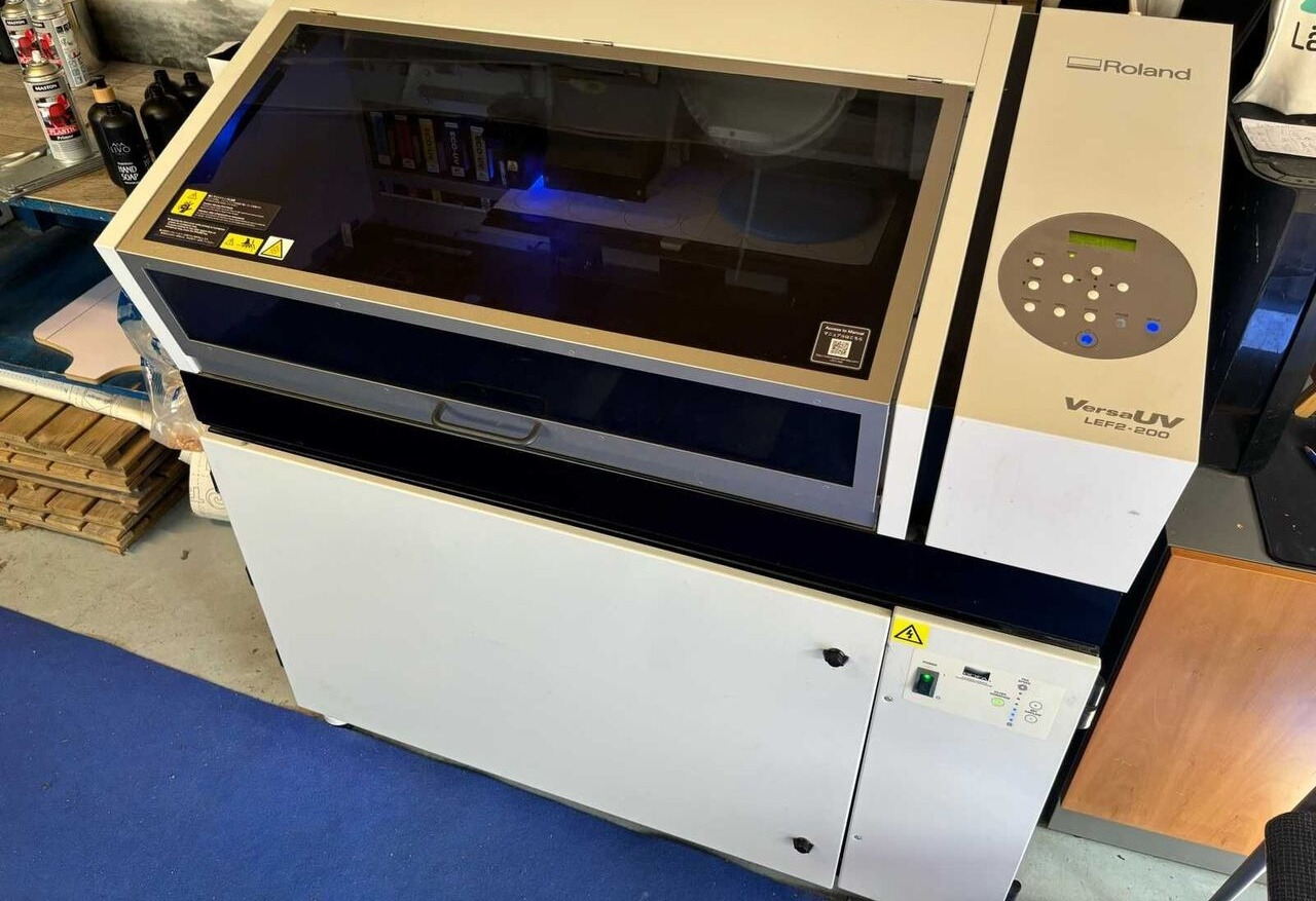 Печатарско оборудване Roland VersaUV LEF2-200: снимка 1
