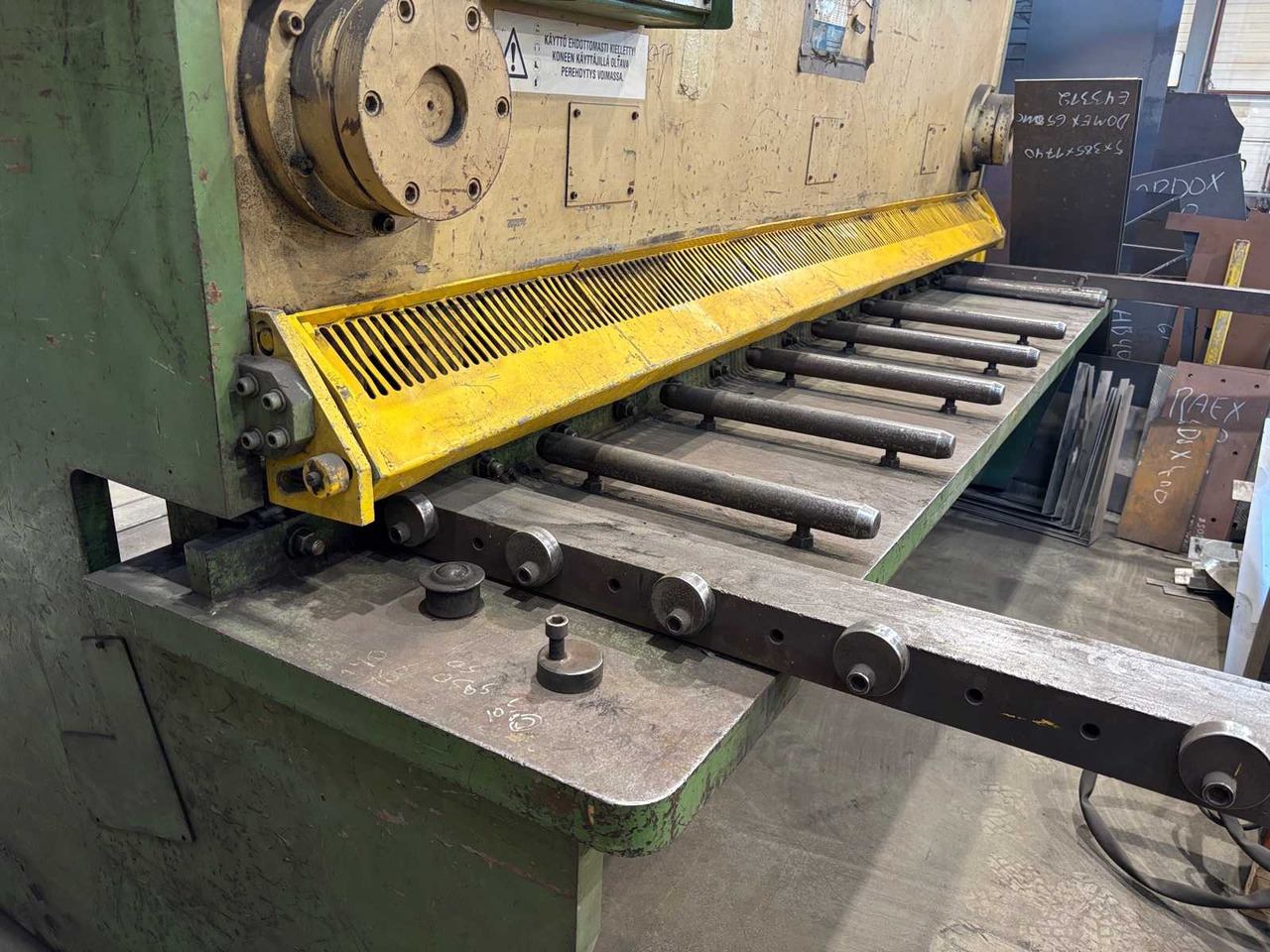 Sheet Metal Cutter LVD MVS 31/20 + Plate Feed Table - Металообработваща машина: снимка 3 Sheet Metal Cutter LVD MVS 31/20 + Plate Feed Table - Металообработваща машина: снимка 3
