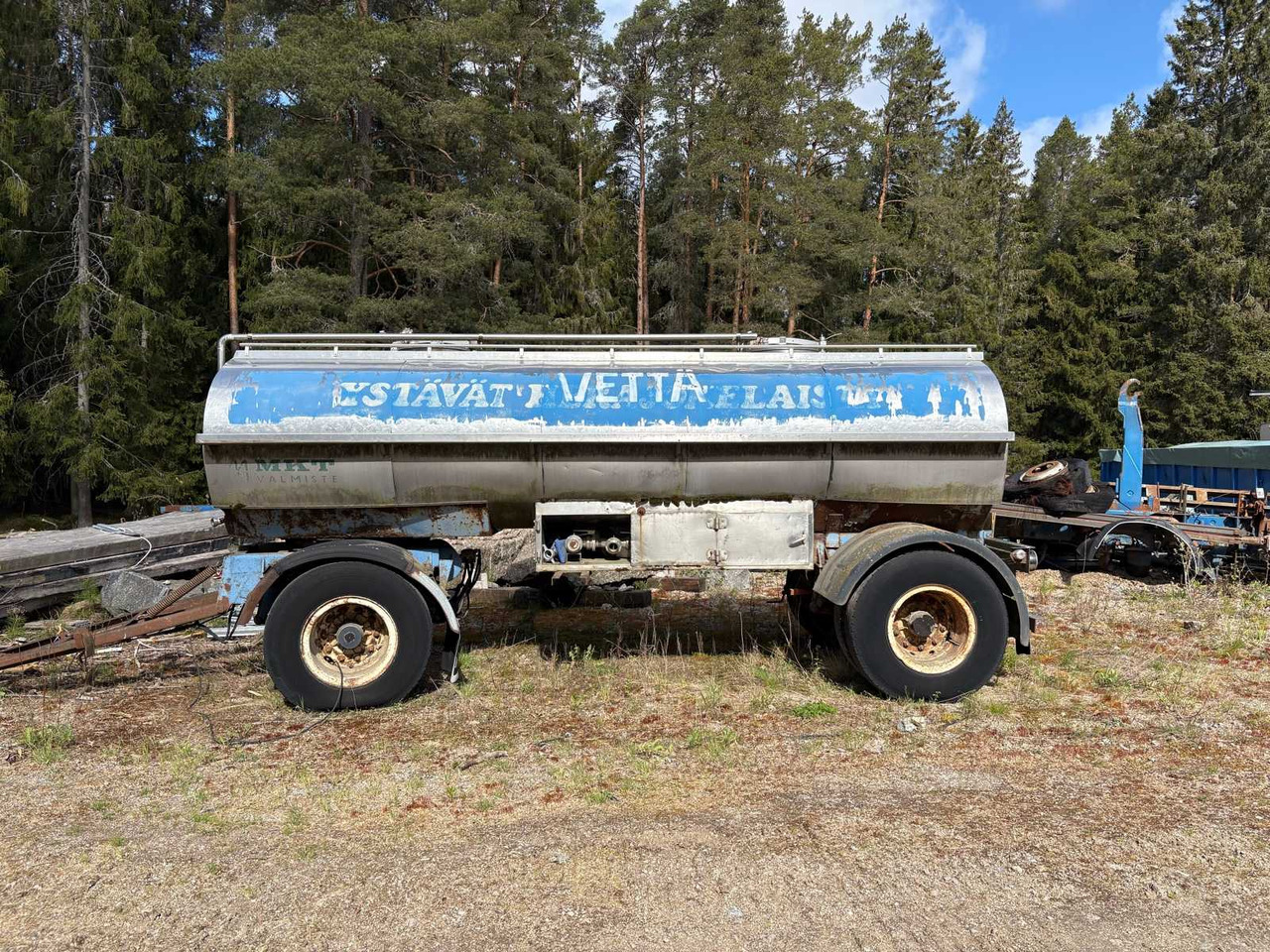 Tank trailer 10000L - Ремарке цистерна: снимка 2 Tank trailer 10000L - Ремарке цистерна: снимка 2