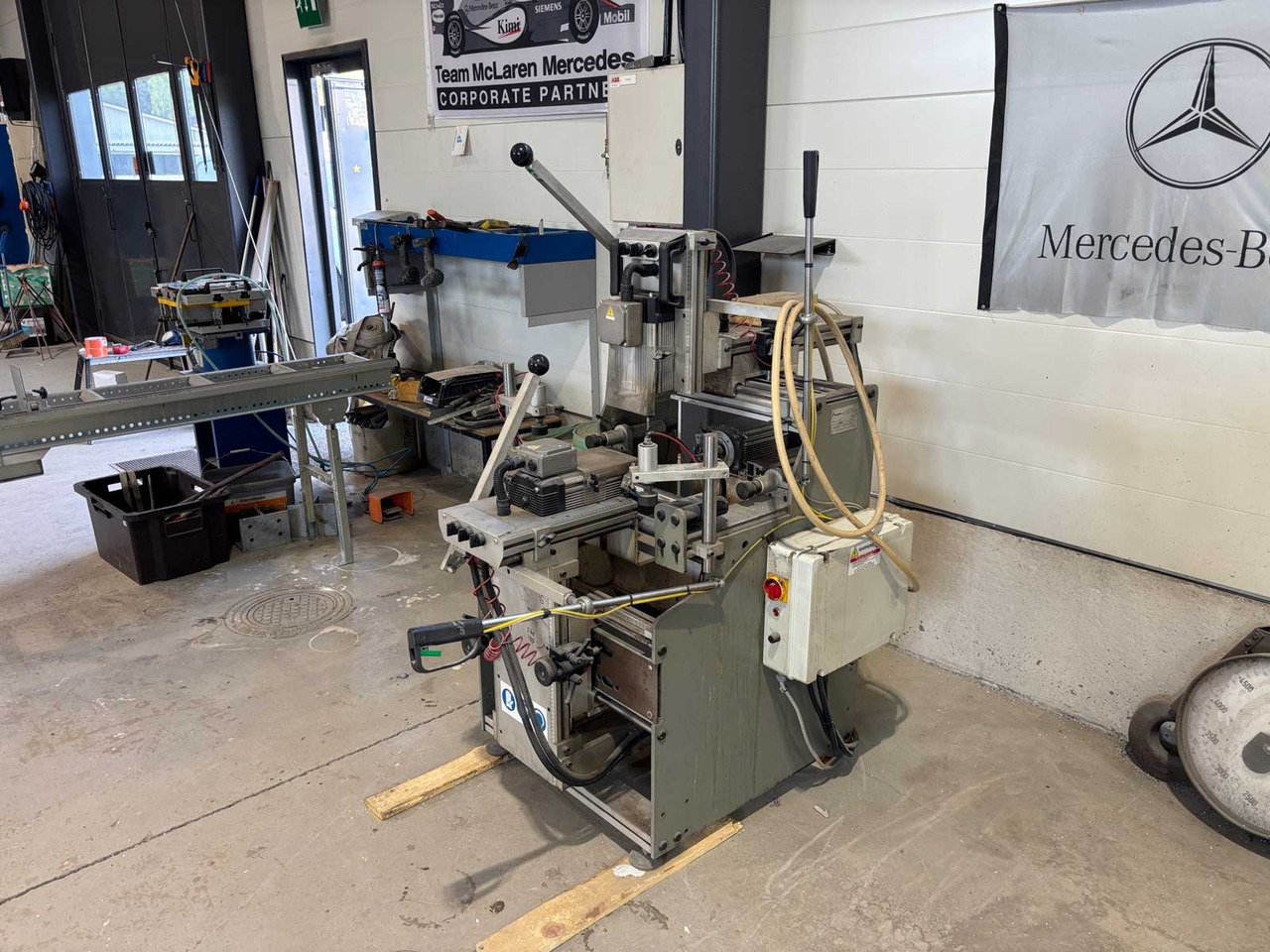 Three-spindle copy milling cutter P macchine s.r.l 03P - Фреза за метал: снимка 3 Three-spindle copy milling cutter P macchine s.r.l 03P - Фреза за метал: снимка 3