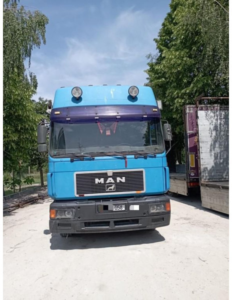 MAN 19.414 F2000 - Влекач: снимка 1 MAN 19.414 F2000 - Влекач: снимка 1