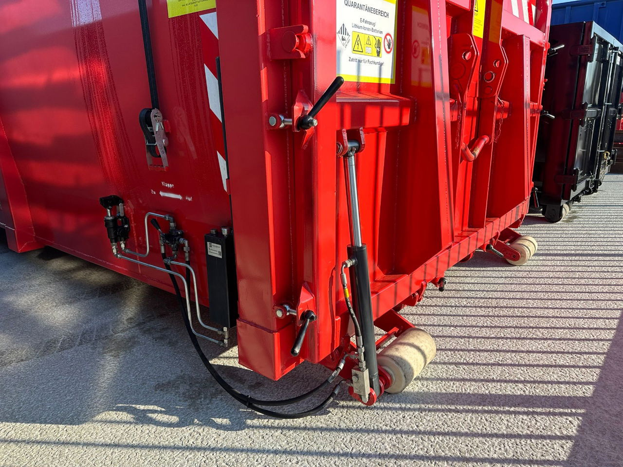 Alustahl Carantaine/blus containers elektrische autos - Мултилифт контейнер: снимка 2 Alustahl Carantaine/blus containers elektrische autos - Мултилифт контейнер: снимка 2