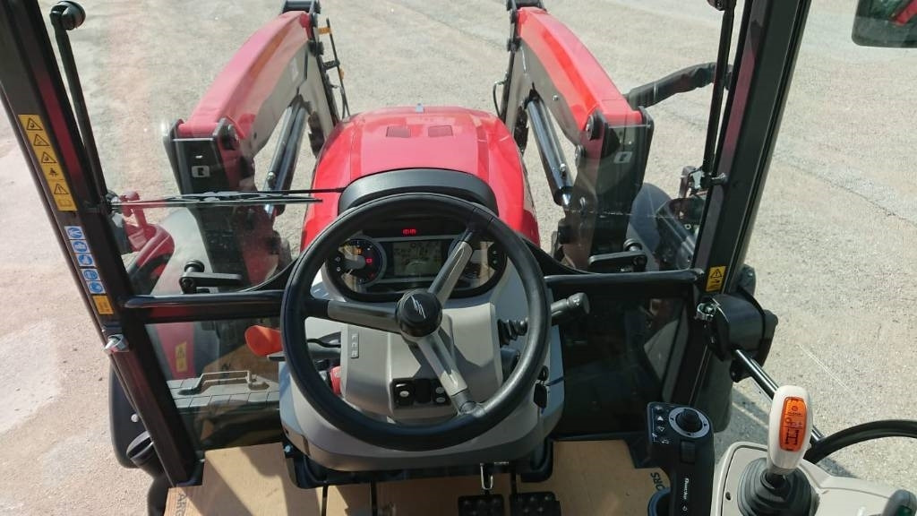 McCormick X 5.120 - Трактор: снимка 3 McCormick X 5.120 - Трактор: снимка 3